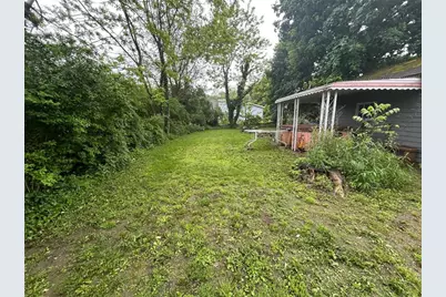 2117 Paul St, Hermitage, PA 16148 - Photo 2