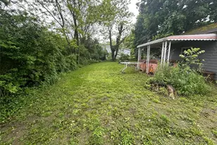 2117 Paul St, Hermitage, PA 16148 - Photo 2