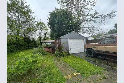 2117 Paul St, Hermitage, PA 16148 - Photo 6