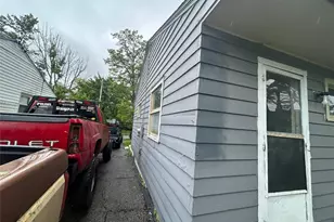 2117 Paul St, Hermitage, PA 16148 - Photo 10