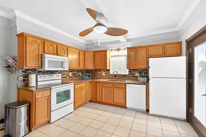 118 Center Ave, Mt Pleasant Boro, PA 15666 - Photo 14