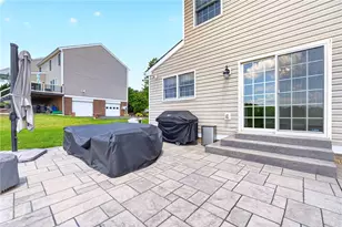 5058 Stags Leap Ln, Moon/Crescent Twp, PA 15108 - Photo 22