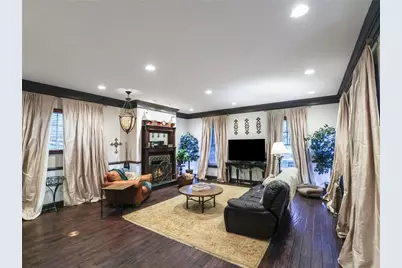 9925 Grandview Avenue, Pittsburgh, PA 15235 - Photo 2