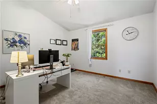313 Brohios Dr, Center Township, PA 15061 - Photo 20