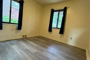 2064 Dartmore St, Pittsburgh, PA 15210 - Photo 22