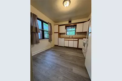 2064 Dartmore St, Pittsburgh, PA 15210 - Photo 10