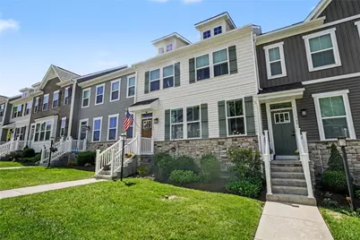 162 Moyer Hill Dr, Cranberry Township, PA 16066 - Photo 2