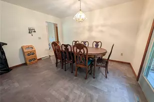 213 Cherokee Dr, Center Township, PA 16001 - Photo 16