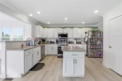 2654 Salerno Dr, Collier Township, PA 15071 - Photo 16