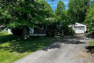 3651 Sample Rd, Hermitage, PA 16148 - Photo 2