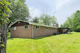 207 Munntown Rd, Nottingham, PA 15330 - Photo 2