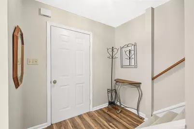 208 Meadowview Dr, Canonsburg, PA 15317 - Photo 4