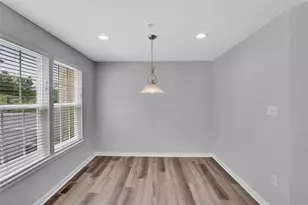 284 Broadstone Dr, Adams Township, PA 16046 - Photo 14