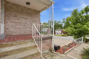 166 Glenhurst Dr, Verona, PA 15147 - Photo 4