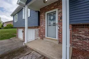 1053 New London Dr, Greensburg, PA 15601 - Photo 6