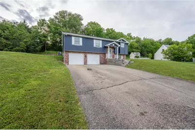 1053 New London Dr, Greensburg, PA 15601 - Photo 4