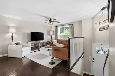 228 Rampart Boulevard, Pittsburgh, PA 15068 - Photo 8