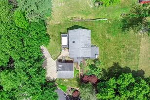 210 Pine Dr, Moon/Crescent Twp, PA 15108 - Photo 8