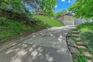 210 Pine Dr, Moon/Crescent Twp, PA 15108 - Photo 38