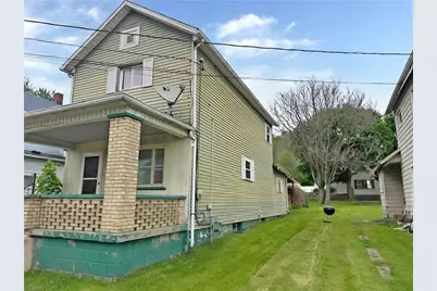 1111 Pollock Ave, New Castle, PA 16101 - Photo 2