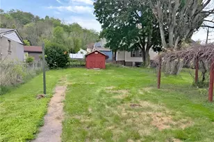 1111 Pollock Ave, New Castle, PA 16101 - Photo 16