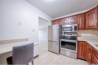2525 Greensburg Pike #203, Pittsburgh, PA 15221 - Photo 6
