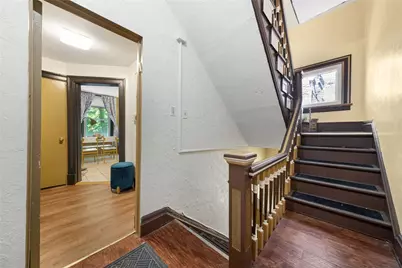5624 Woodmont St, Pittsburgh, PA 15217 - Photo 8