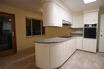 2570 Mount Royal Rd, Pittsburgh, PA 15217 - Photo 12