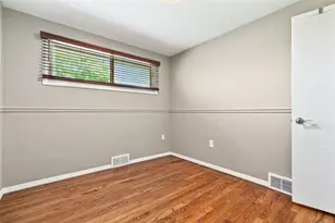 504 Long Dr, Pittsburgh, PA 15241 - Photo 18