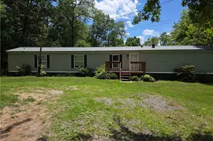 132 Maplehurst Dr, Raccoon Township, PA 15001 - Photo 2