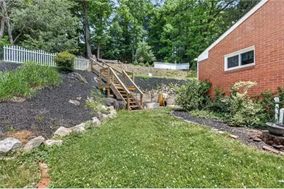 215 Willett Rd, Pittsburgh, PA 15116 - Photo 34