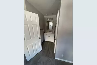 303 S Pennsylvania Ave #2, Greensburg, PA 15601 - Photo 2