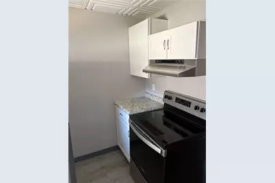 303 S Pennsylvania Ave #2, Greensburg, PA 15601 - Photo 6