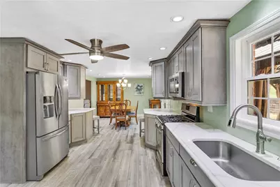 5040 Bahama Dr., Pittsburgh, PA 15239 - Photo 8