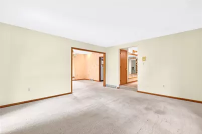 105 Northbrook Dr, Pine Township, PA 15044 - Photo 14