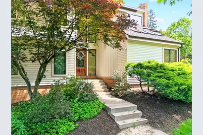 105 Northbrook Dr, Pine Township, PA 15044 - Photo 2