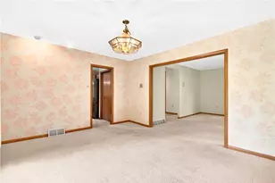 105 Northbrook Dr, Pine Township, PA 15044 - Photo 16