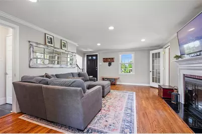 4 E Club Dr, Pittsburgh, PA 15236 - Photo 4