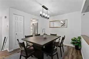 105 Spruce Ct, Ross Twp, PA 15229 - Photo 8