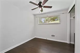 5690 Florida Ave, Bethel Park, PA 15102 - Photo 10