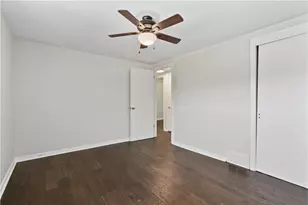 5690 Florida Ave, Bethel Park, PA 15102 - Photo 14