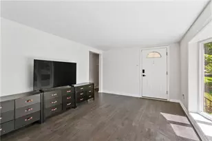 5690 Florida Ave, Bethel Park, PA 15102 - Photo 6