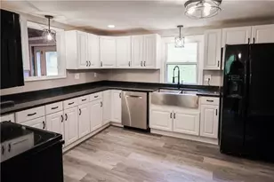 989 Blackhawk Rd, Beaver Falls, PA 15010 - Photo 10