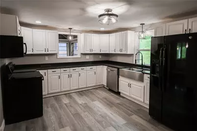989 Blackhawk Rd, Beaver Falls, PA 15010 - Photo 12