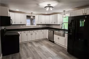 989 Blackhawk Rd, Beaver Falls, PA 15010 - Photo 12