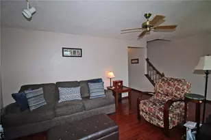 211 Greenwood Dr, Canonsburg, PA 15317 - Photo 8