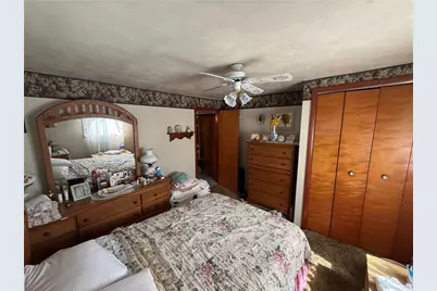 527 Center New Texas Rd, Pittsburgh, PA 15239 - Photo 18