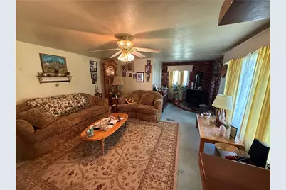 527 Center New Texas Rd, Pittsburgh, PA 15239 - Photo 8