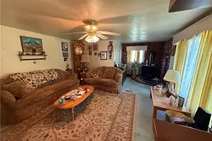 527 Center New Texas Rd, Pittsburgh, PA 15239 - Photo 8