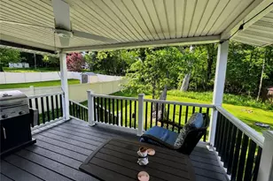 807 E Fairmont Ave, New Castle, PA 16105 - Photo 18